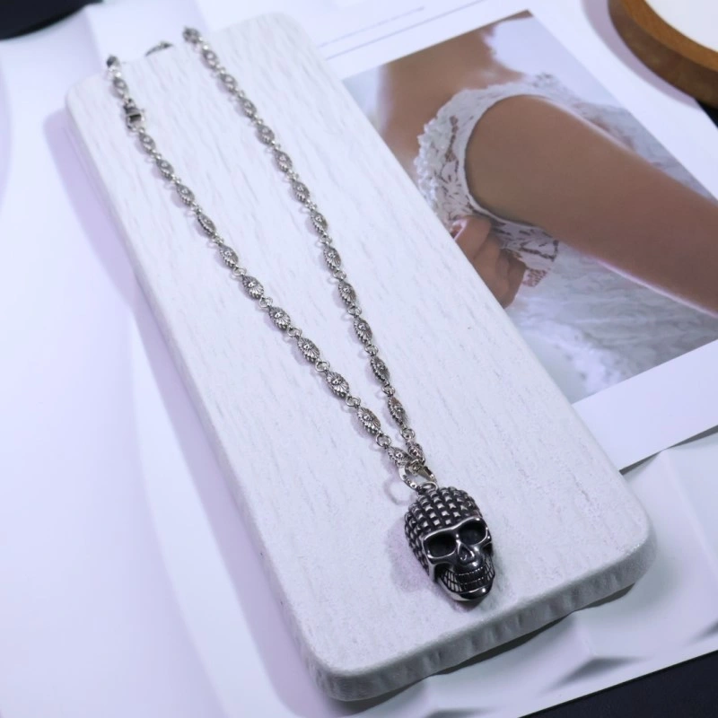 Unisex Chrome Hearts Necklaces 237046