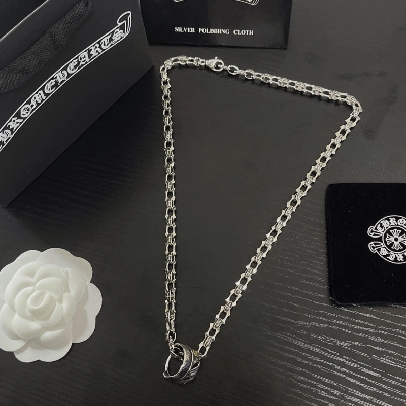 Cozy Chrome Hearts Necklaces 237037