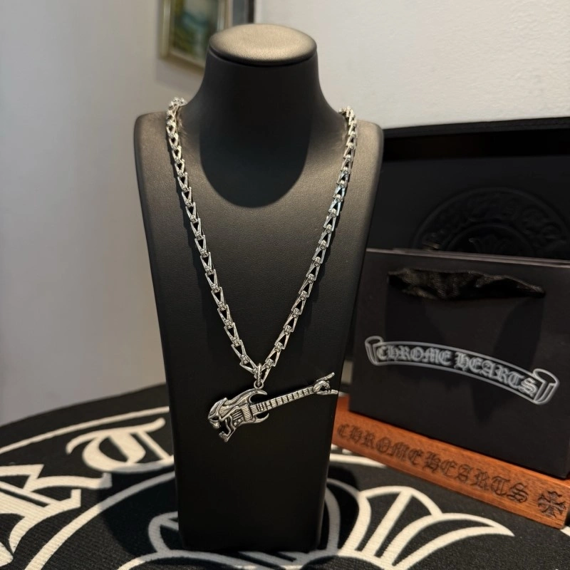 Fashionable Chrome Hearts Necklaces 237098