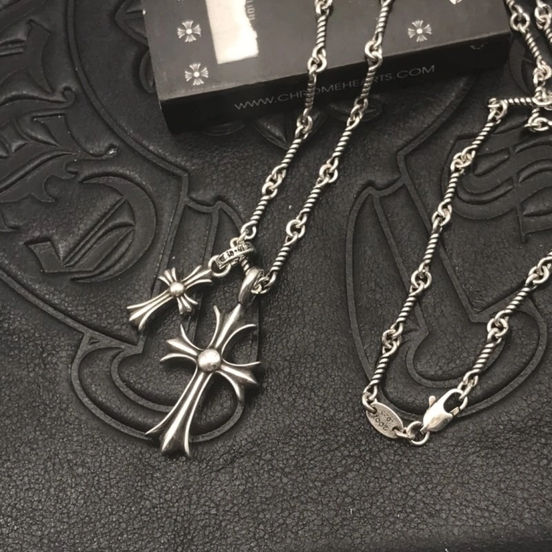 Breathable Chrome Hearts Necklaces 236981
