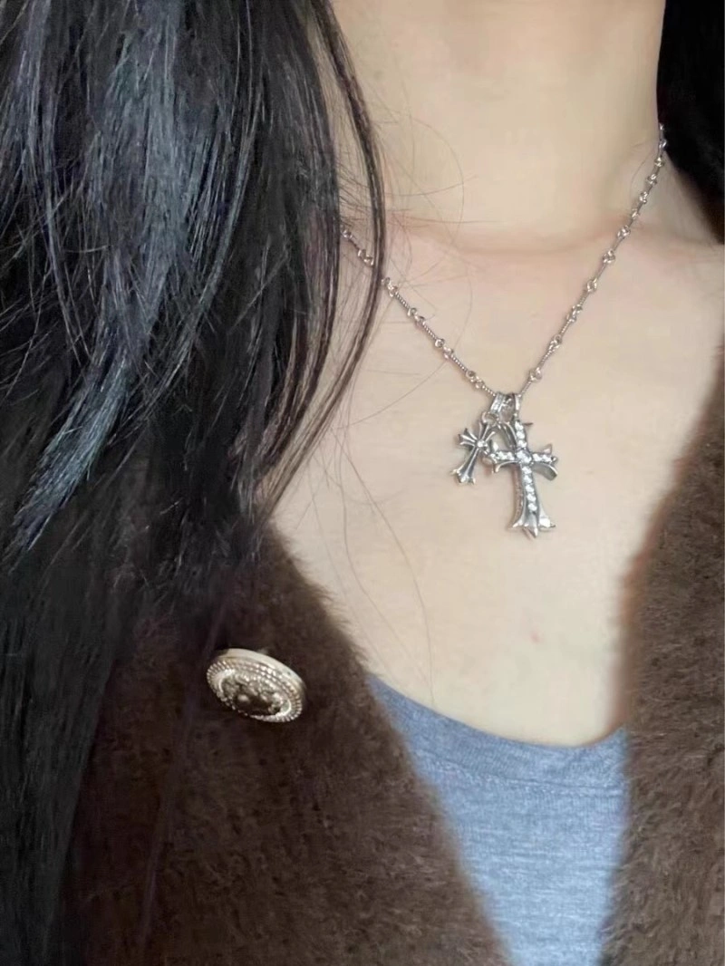 Breathable Chrome Hearts Necklaces 236981