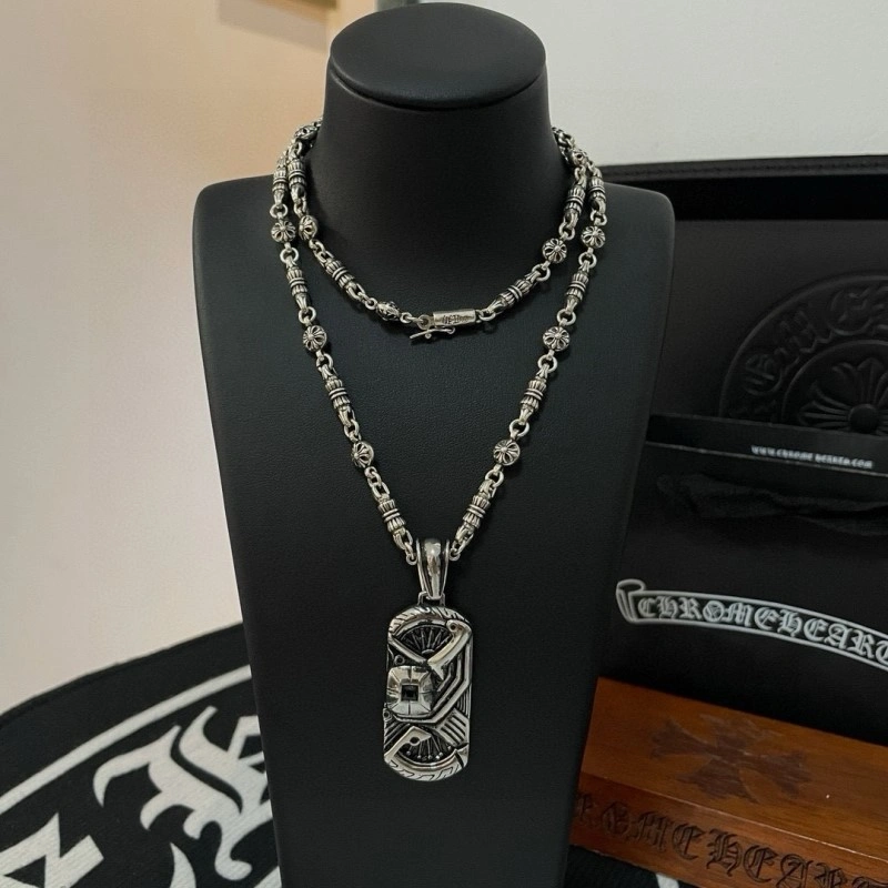 Sleek Chrome Hearts Necklaces 237043