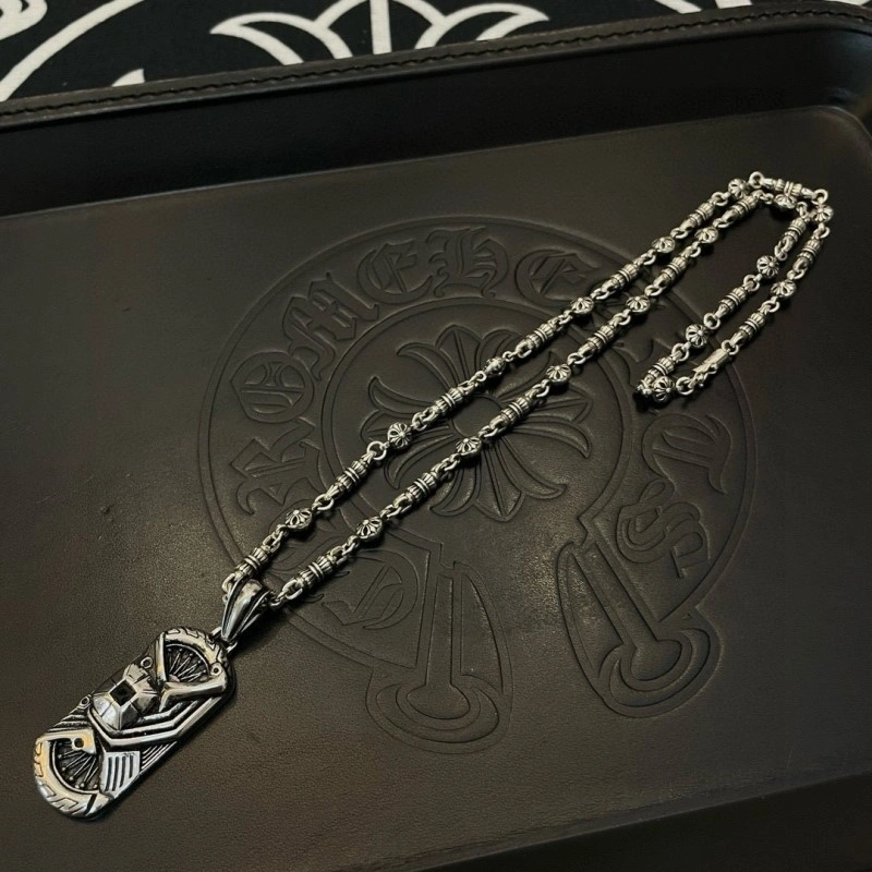 Sleek Chrome Hearts Necklaces 237043