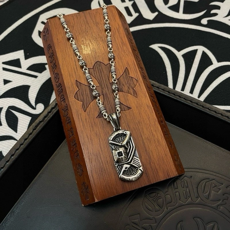 Sleek Chrome Hearts Necklaces 237043