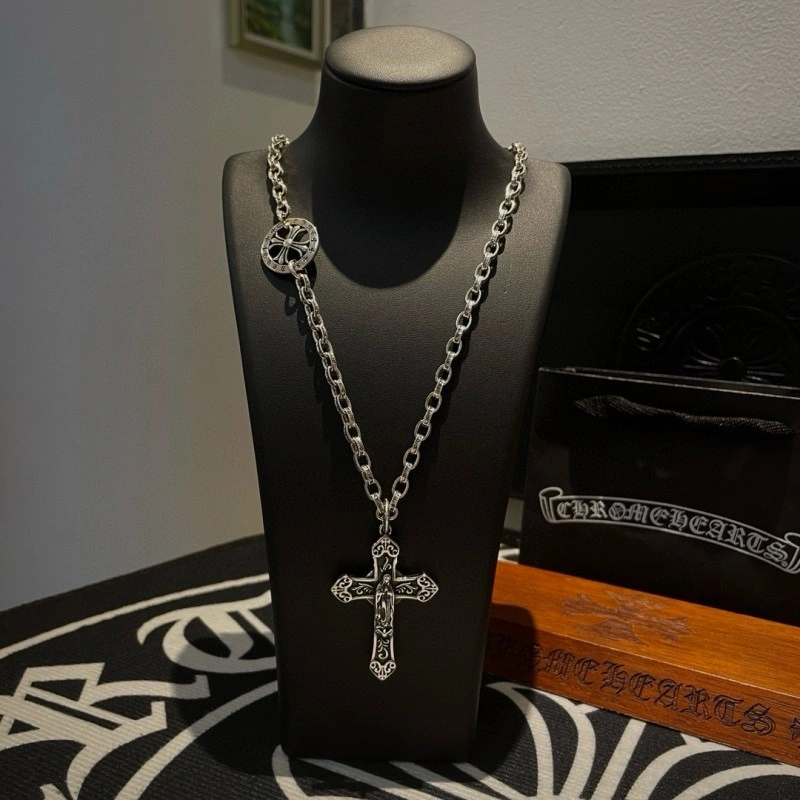 Lightweight Chrome Hearts Necklaces 236976