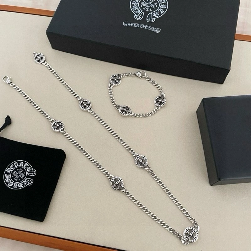 EyeCatching Chrome Hearts Necklaces 236945