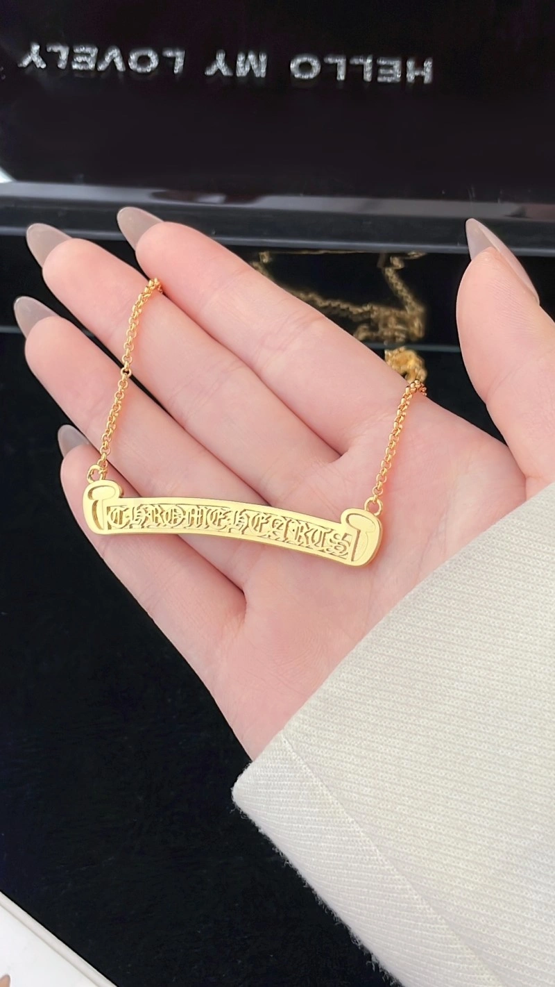 Fashionable Chrome Hearts Necklaces 236902