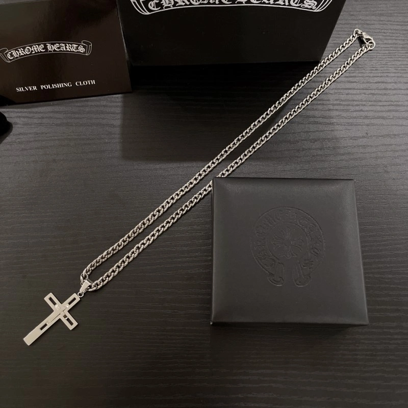 Sophisticated Chrome Hearts Necklaces 236857