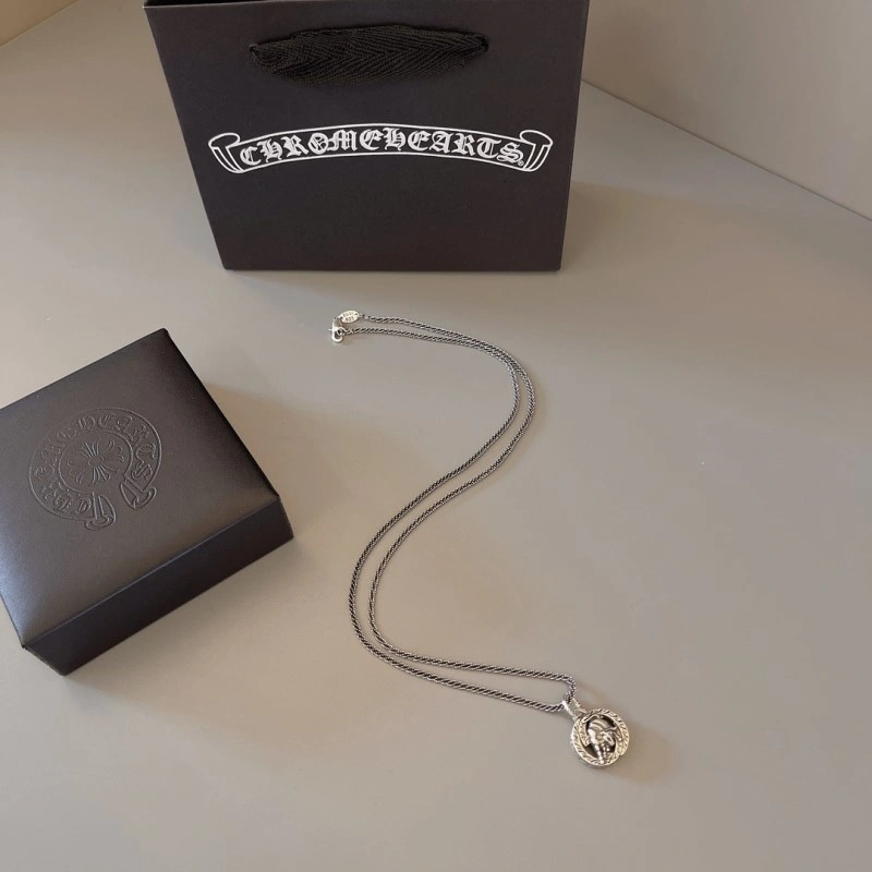 Sleek Chrome Hearts Necklaces 236785