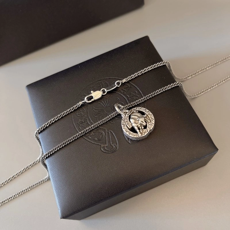 Sleek Chrome Hearts Necklaces 236785