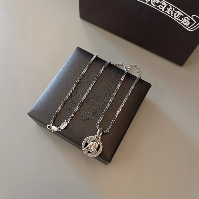 Sleek Chrome Hearts Necklaces 236785