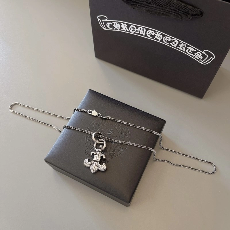 Soft Chrome Hearts Necklaces 236786
