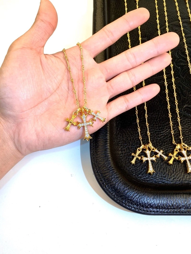 Vibrant Chrome Hearts Necklaces 236770