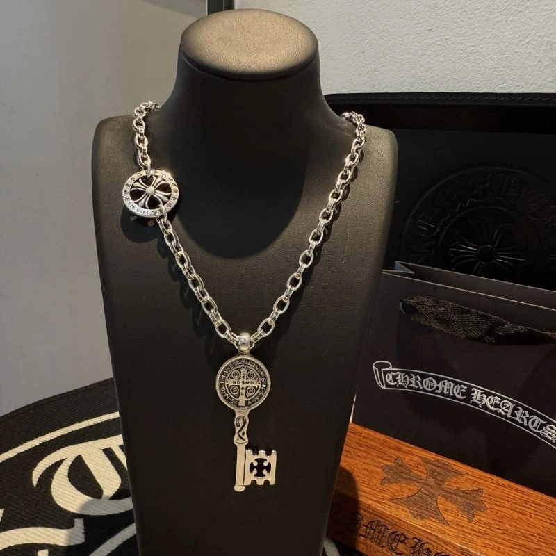 WaterResistant Chrome Hearts Necklaces 236767