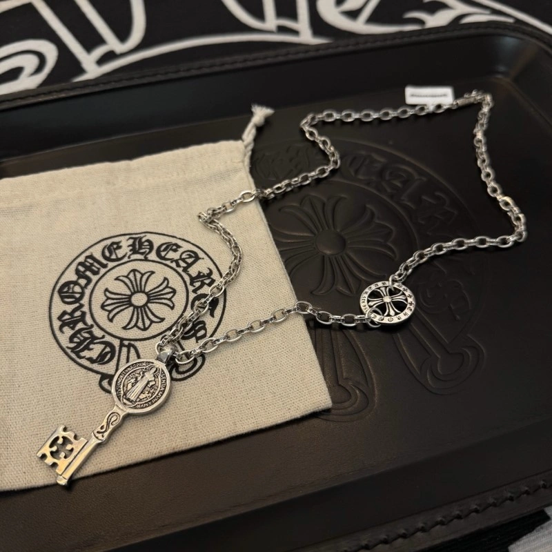 WaterResistant Chrome Hearts Necklaces 236767