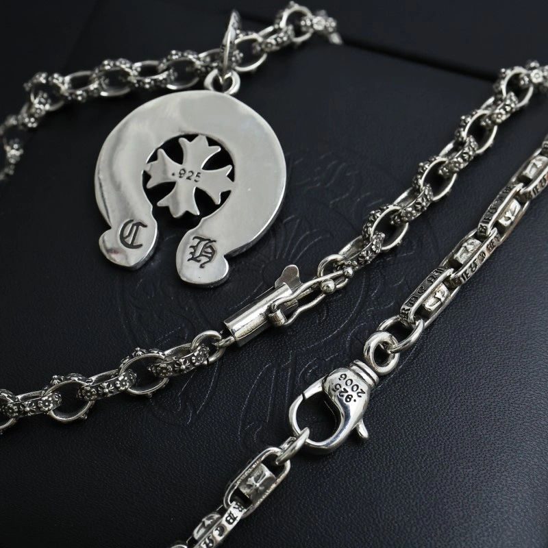 Breathable Chrome Hearts Necklaces 236740