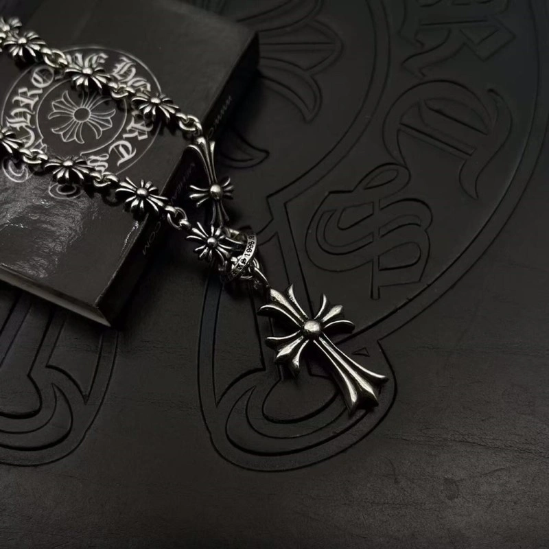 Snug Chrome Hearts Necklaces 236720