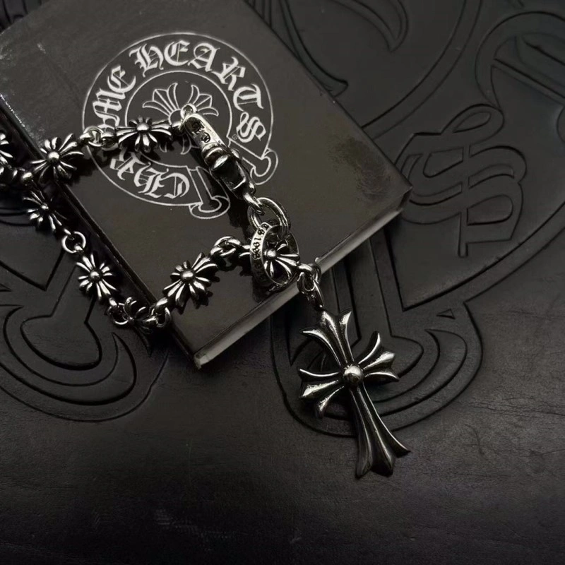 Snug Chrome Hearts Necklaces 236720