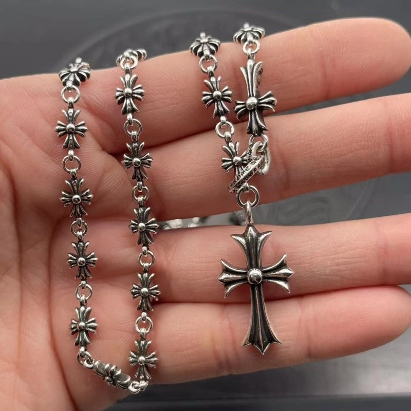 Snug Chrome Hearts Necklaces 236720