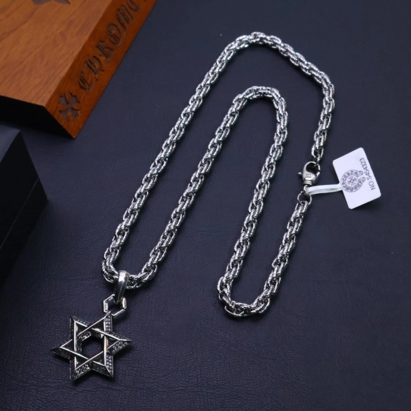 Cozy Chrome Hearts Necklaces 236667
