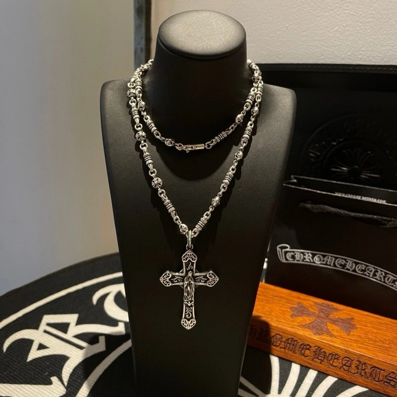 Compact Chrome Hearts Necklaces 236640