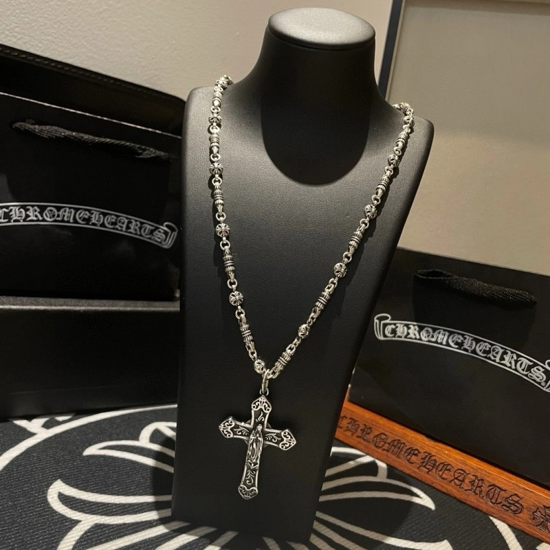 Compact Chrome Hearts Necklaces 236640