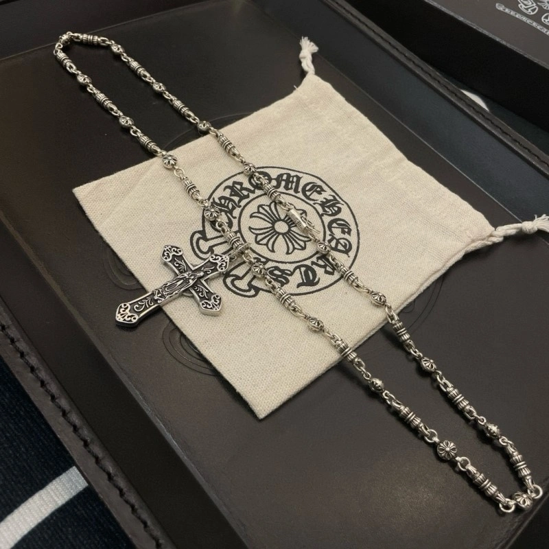 Compact Chrome Hearts Necklaces 236640