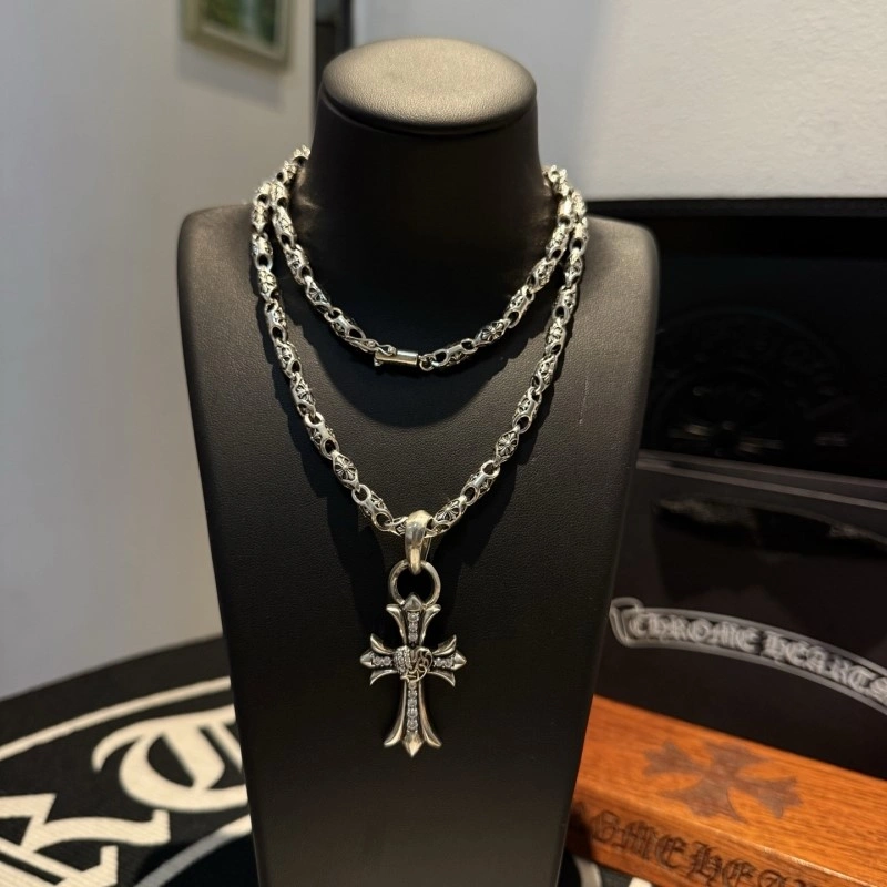 Bold Chrome Hearts Necklaces 236625