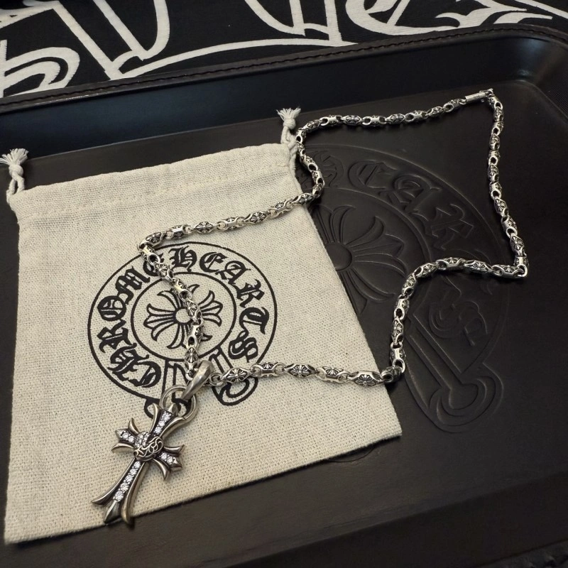 Bold Chrome Hearts Necklaces 236625