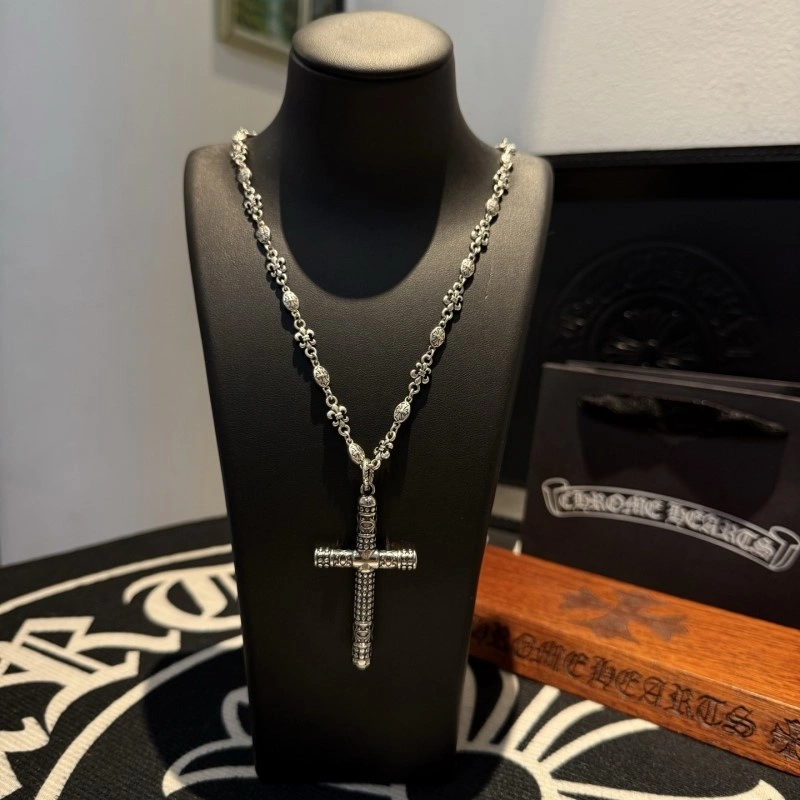 Sophisticated Chrome Hearts Necklaces 236590