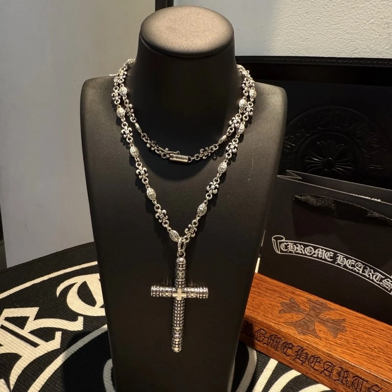 Sophisticated Chrome Hearts Necklaces 236590