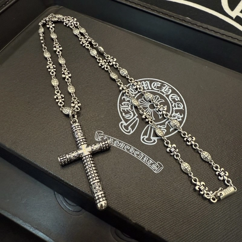 Sophisticated Chrome Hearts Necklaces 236590