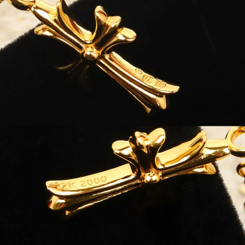 Seasonal Chrome Hearts Necklaces 236574