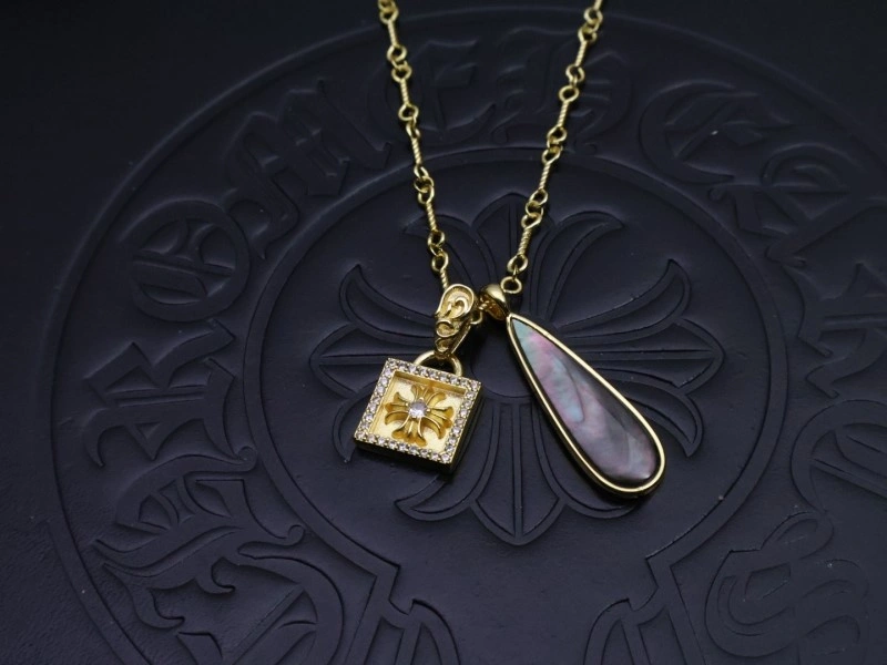 Trendsetting Chrome Hearts Necklaces 236508