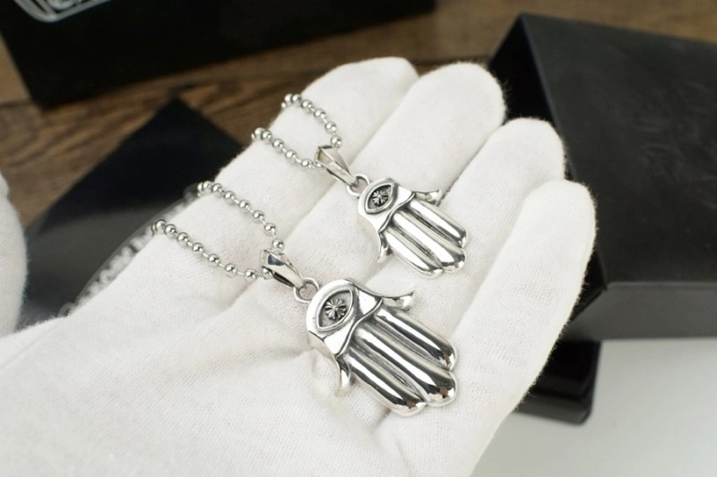 Fashionable Chrome Hearts Necklaces 236567