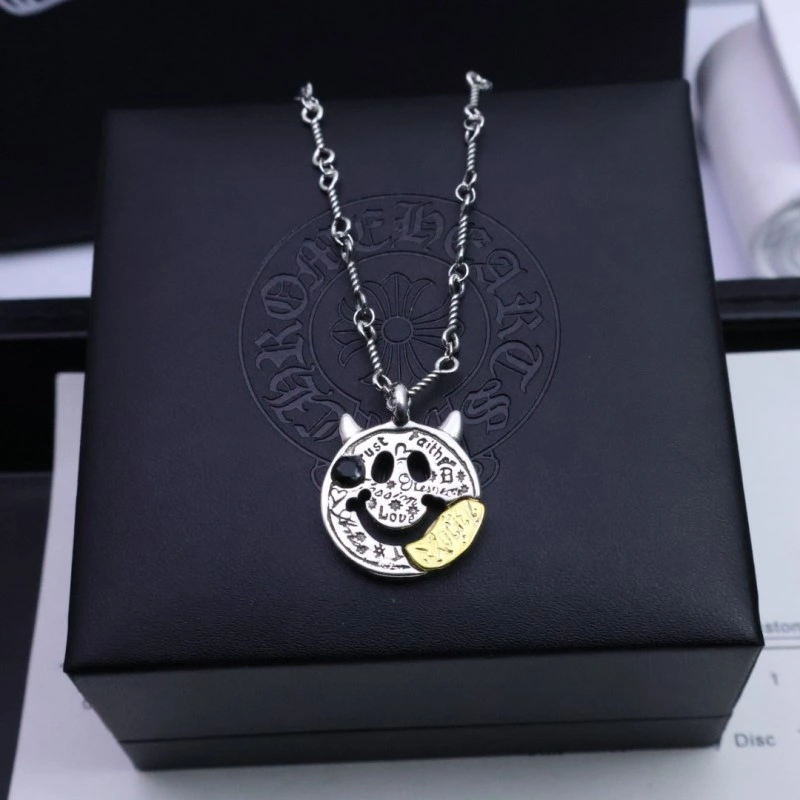 Effortless Chrome Hearts Necklaces 236485