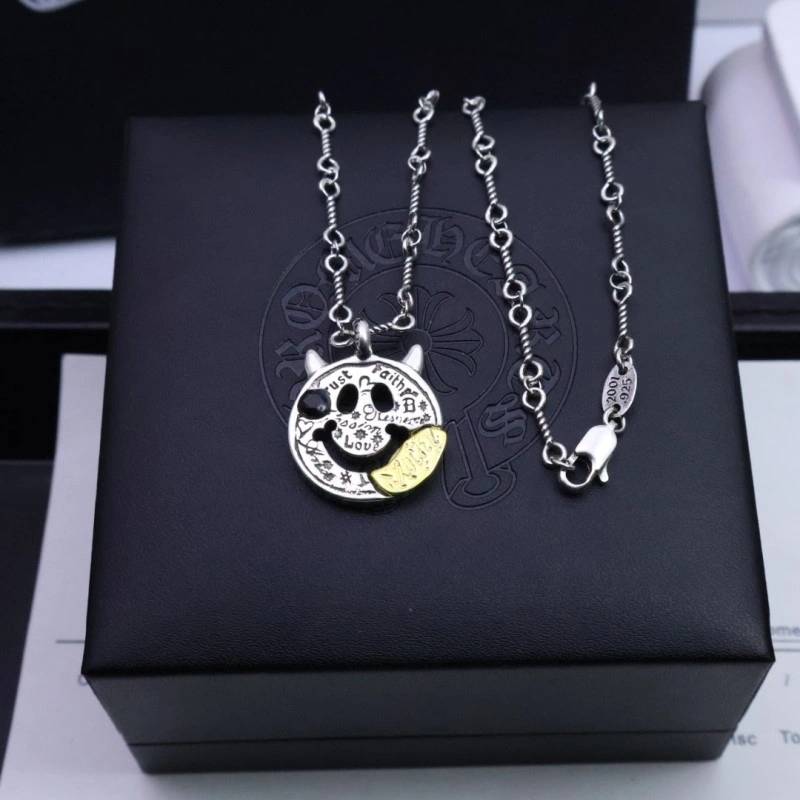 Effortless Chrome Hearts Necklaces 236485