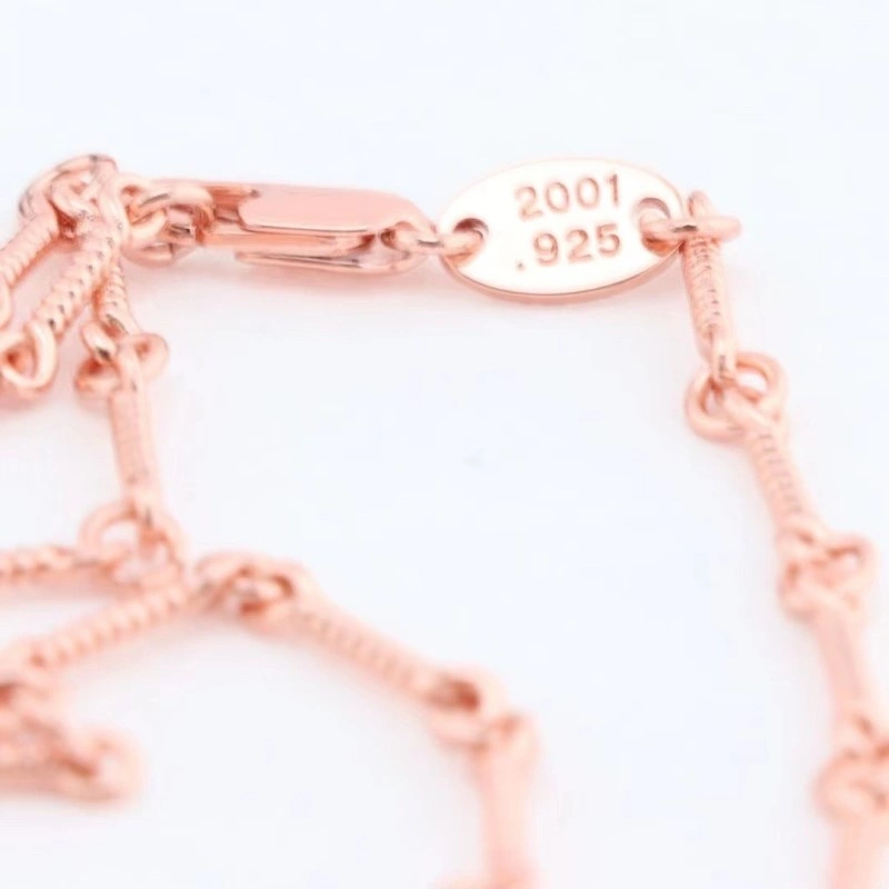Sleek Chrome Hearts Necklaces 236469