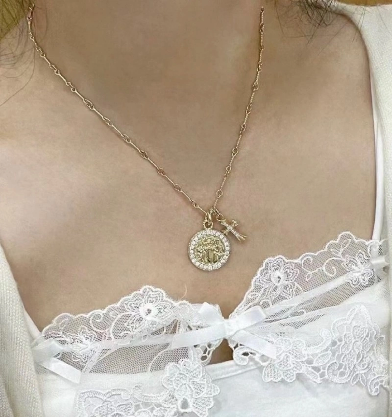 Breathable Chrome Hearts Necklaces 236440