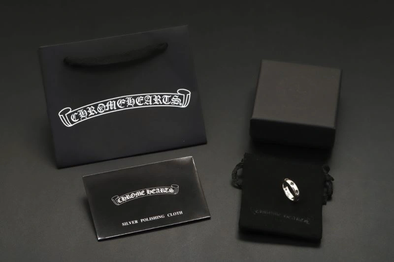 Sleek Chrome Hearts Rings 241561