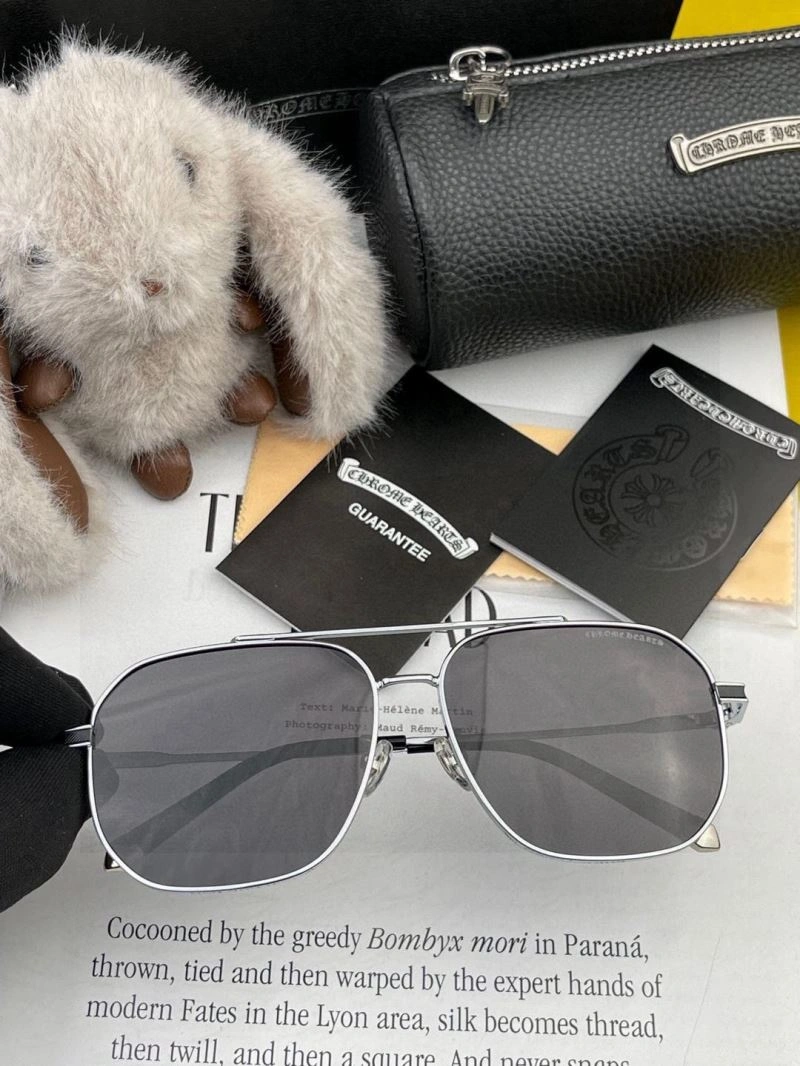 Fashionable Chrome Hearts Sunglasses 279013
