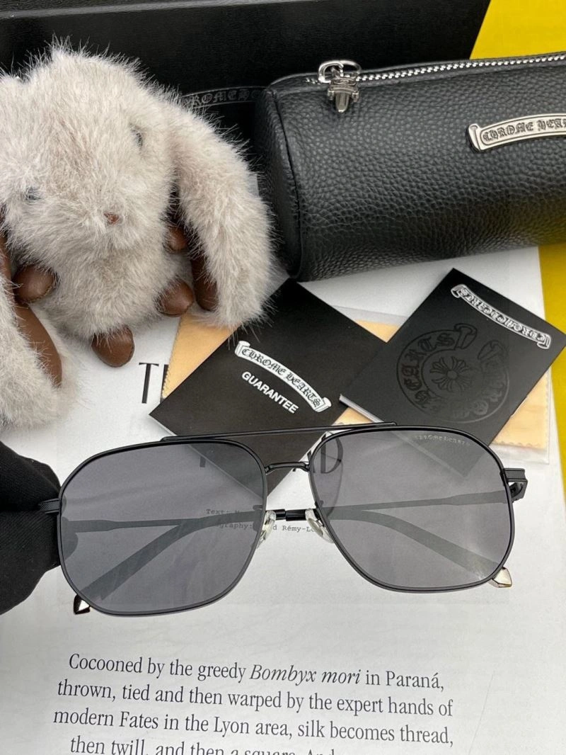 Fashionable Chrome Hearts Sunglasses 279013
