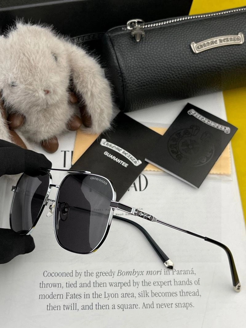 Fashionable Chrome Hearts Sunglasses 279013
