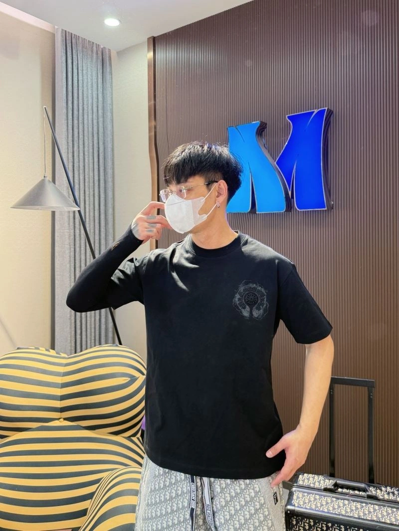 Vibrant Chrome Hearts T-Shirts 118385