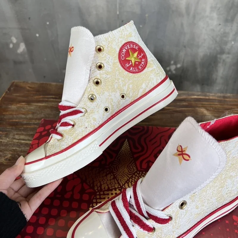 SportInspired Converse Shoes 4927