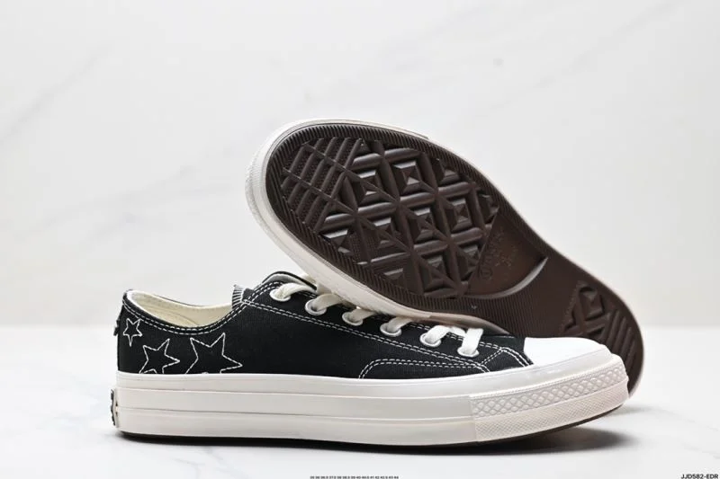 Flexible Converse Shoes 3668