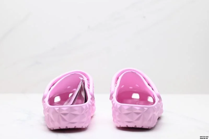 Unisex Crocs Sandals 3575