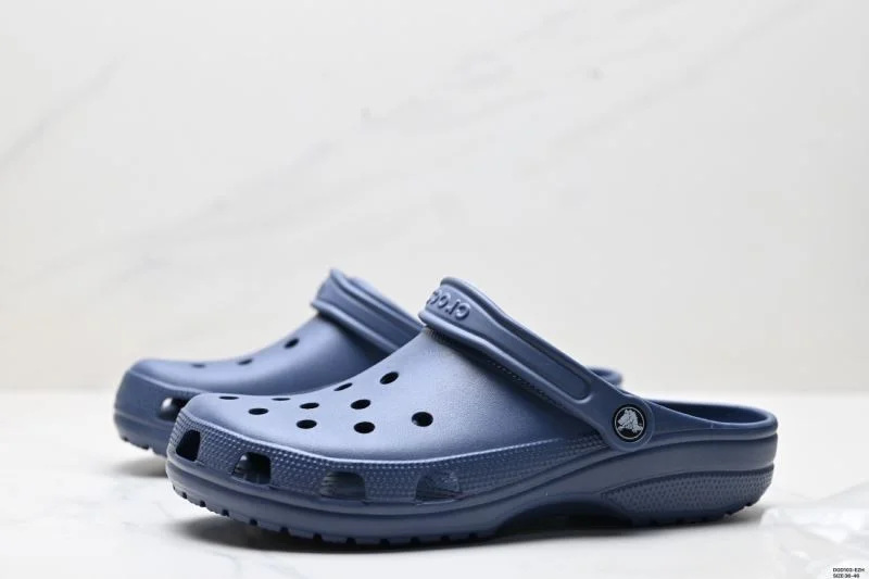 Fashionable Crocs Sandals 3577
