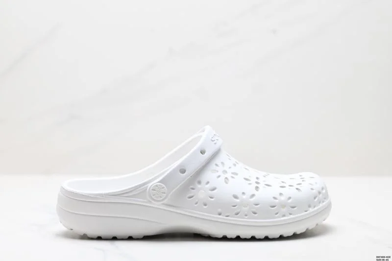 Crocs Sandals Fashionable 3571