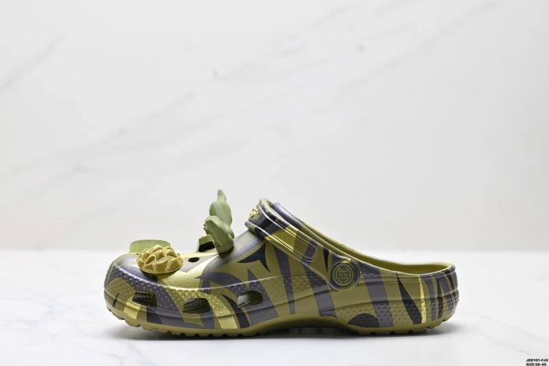 Elegant Crocs Sandals 2521